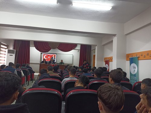 Adıyaman'da Gaziler ve Öğrenciler "Vatan ve Kahramanlık Buluşmaları"nda Bir Araya Geldi - Görsel 3