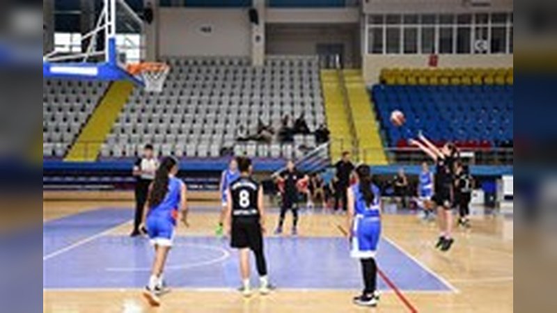 Afyonkarahisar'da Okul Sporları Küçükler Basketbol Grup Müsabakaları Başladı