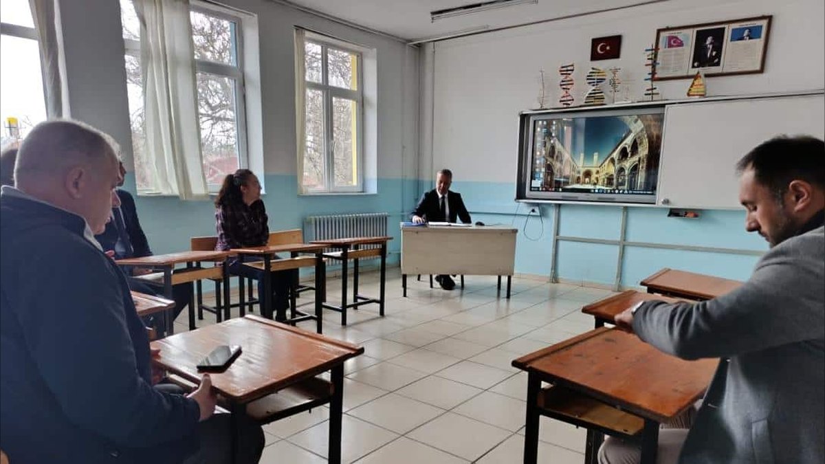 Akkışla'da Eğitimde İş Birliği ve İstişare Toplantısı: Türkiye Yüzyılı Maarif Modeli Değerlendirildi