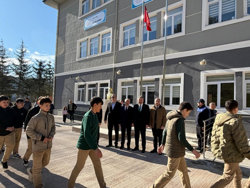 Aybastı'da Yeni Okul Binasında Eğitim Başladı - Görsel 3