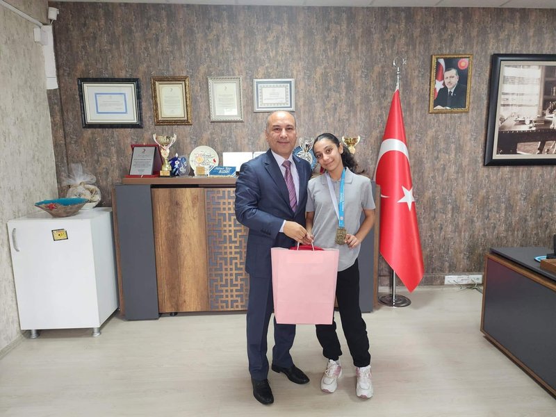 Bayraklı'da Karate Şampiyonundan İlçe Milli Eğitim Müdürlüğüne Ziyaret - Görsel 4