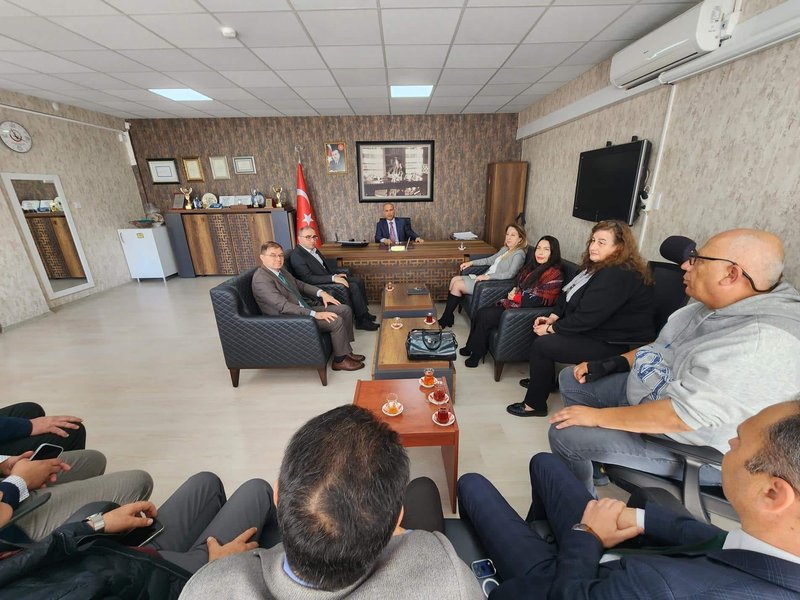 Bayraklı'da Okul Kayıt Alanları ve Yerleşim Planları Değerlendirildi - Görsel 3