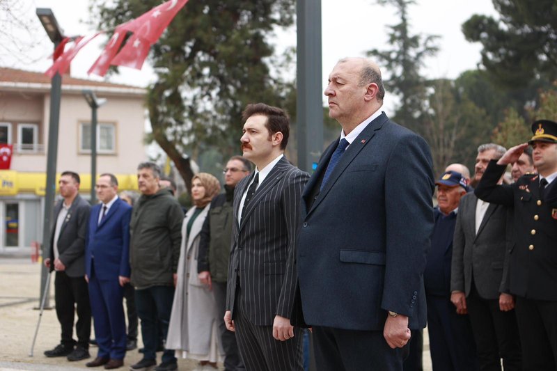 Bigadiç Kaymakamlığı 18 Mart Çanakkale Zaferi Anma Programına Katıldı - Görsel 4