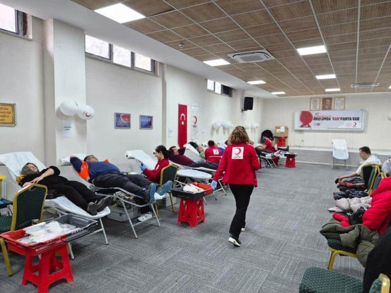 Çan'da Kan Bağışı Seferberliği Başladı: Kaymakam ve İlçe Milli Eğitim Müdürü Destek Verdi - Görsel 5