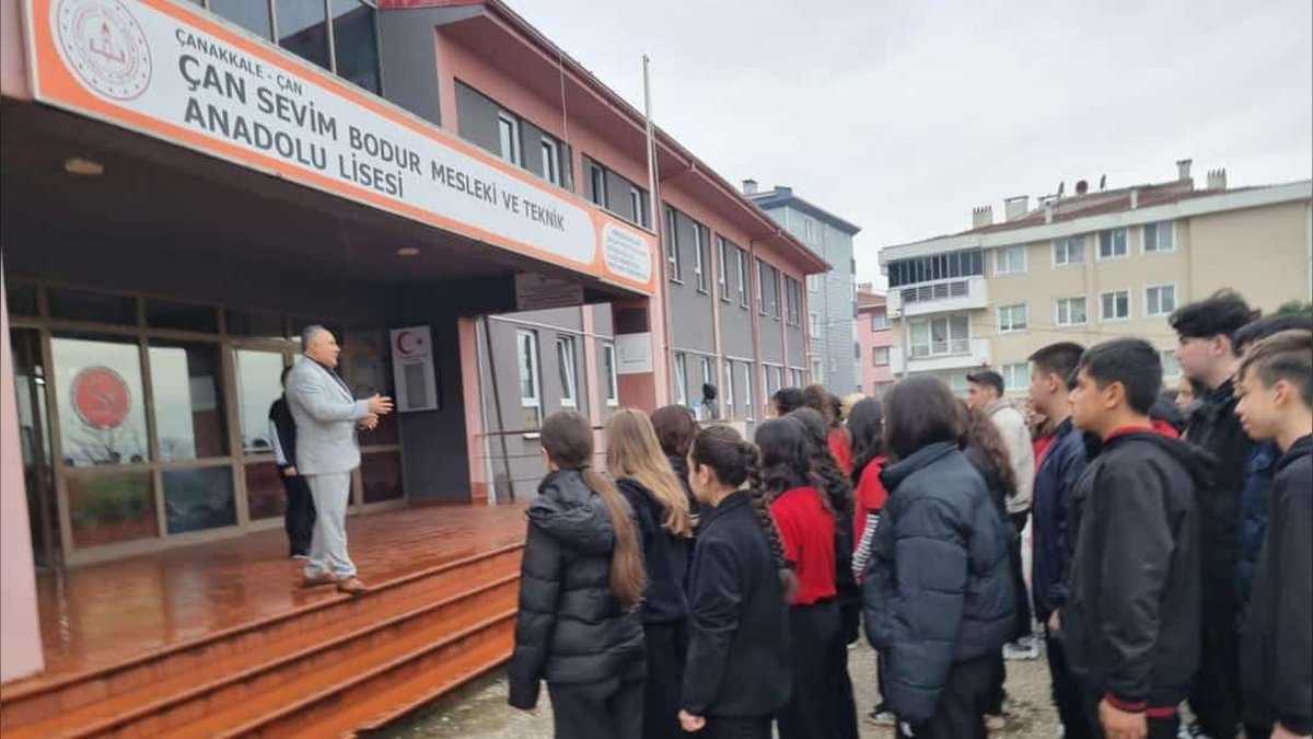 Çan İlçe Milli Eğitim Müdürü Turhan Çokgezer, Yeni Haftaya Okul Ziyaretiyle Başladı