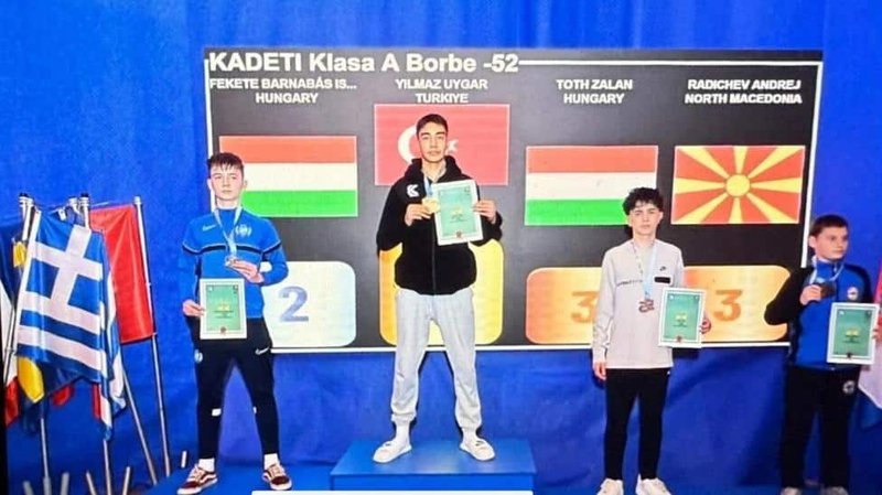 Çanakkale'den Karate Şampiyonu: Uygar Yılmaz Altın Madalyayı Kapattı - Görsel 3