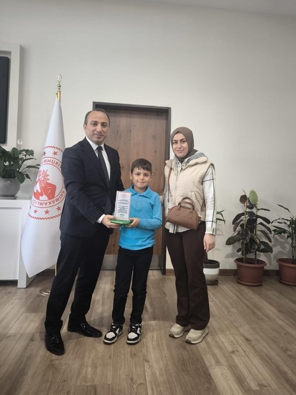 Çine Kaymakamlığı'ndan Kütüphane Haftası Etkinliği: Okuyucular Ödüllendirildi - Görsel 5