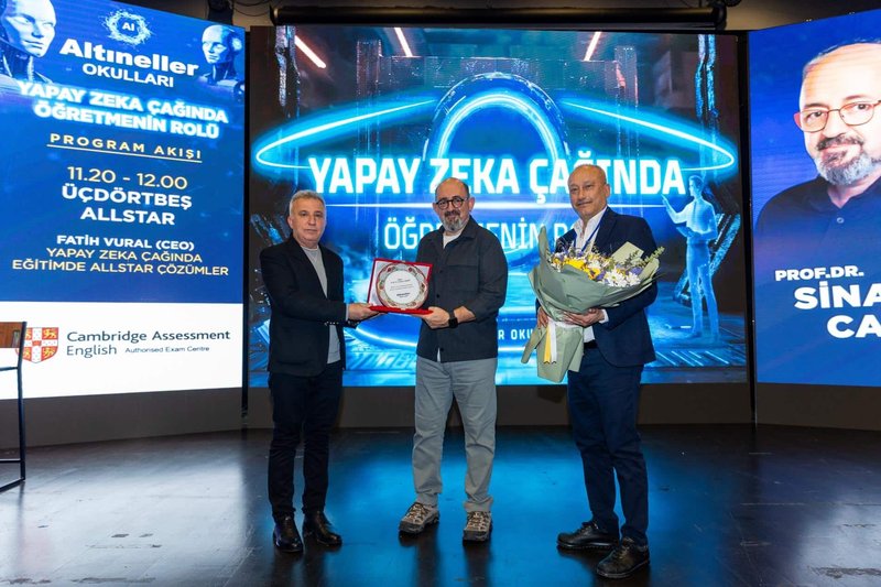 Çukurova'da Yapay Zeka Çağında Öğretmenin Rolü Masaya Yatırıldı - Görsel 2