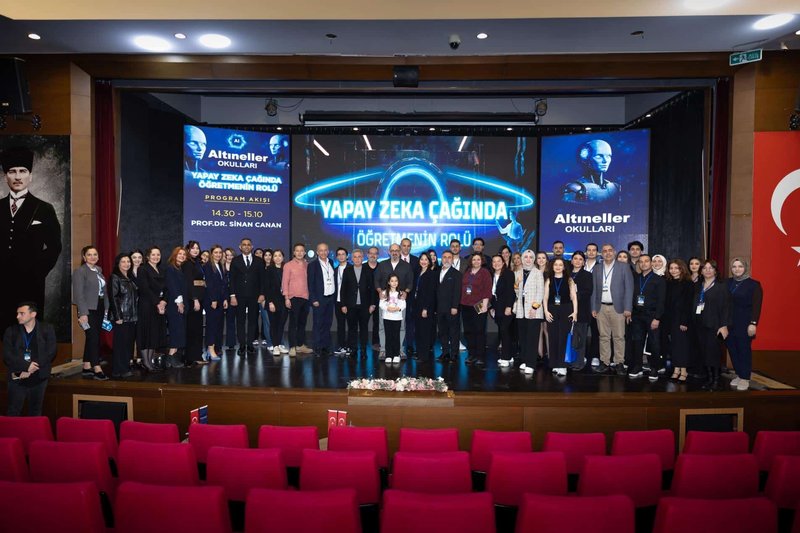 Çukurova'da Yapay Zeka Çağında Öğretmenin Rolü Masaya Yatırıldı - Görsel 5