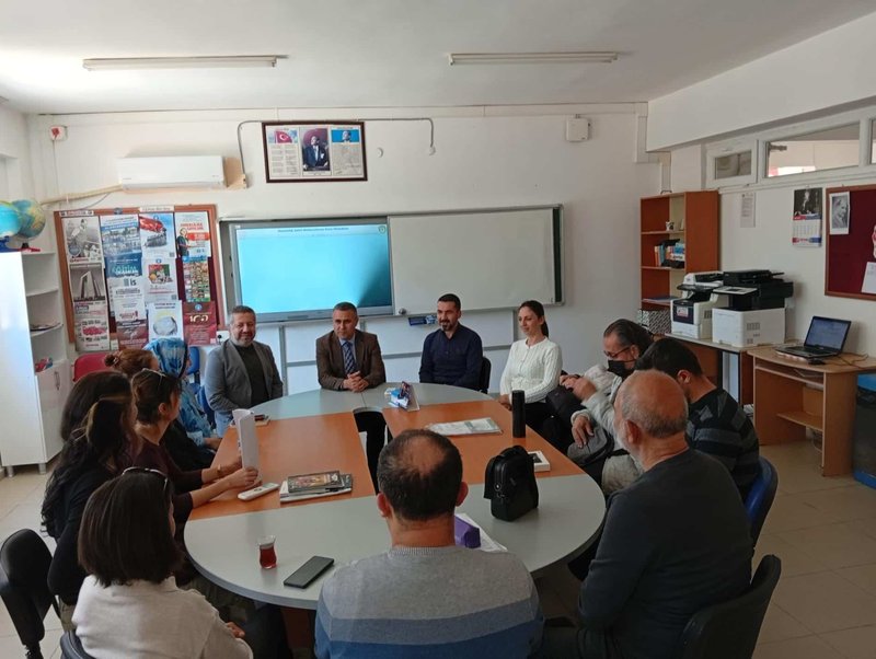 Demre İlçe Milli Eğitim Müdürü Beymelek Okulunu Ziyaret Etti - Görsel 2