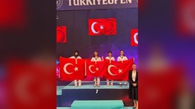 Düzceli Taekwondocular Antalya'da Şampiyon Oldu: Sefa Yılmaz Birinciliği, Asya Şengönül Üçüncülüğü Elde Etti