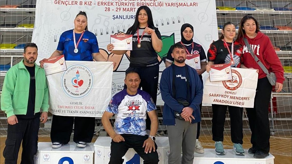 Gemlikli Duru Erinç Bilek Güreşi Türkiye Şampiyonası'nda İkinci Oldu