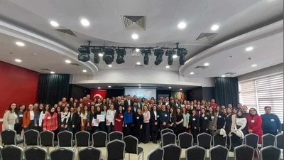 Hayrabolu'dan STEM Eğitimi Çalıştayı Başarısı: Öğretmenler Projelerini Tanıttı