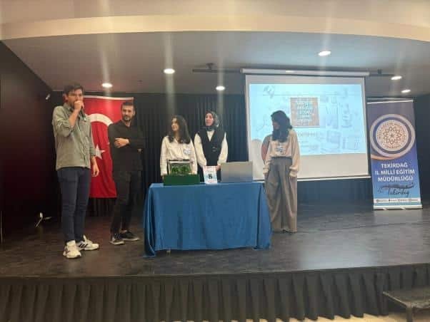 Hayrabolu'dan STEM Eğitimi Çalıştayı Başarısı: Öğretmenler Projelerini Tanıttı - Görsel 4