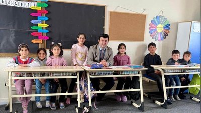 Hınıs İlçe Milli Eğitim Müdürü Yakup Abak Mollacelil İlkokulu'nu Ziyaret Etti