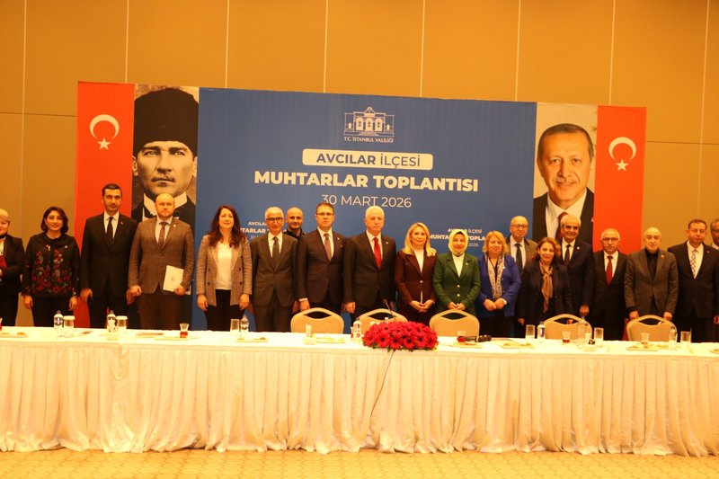 İstanbul Valisi Davut Gül, Avcılar'da Muhtarlarla Buluştu - Görsel 2