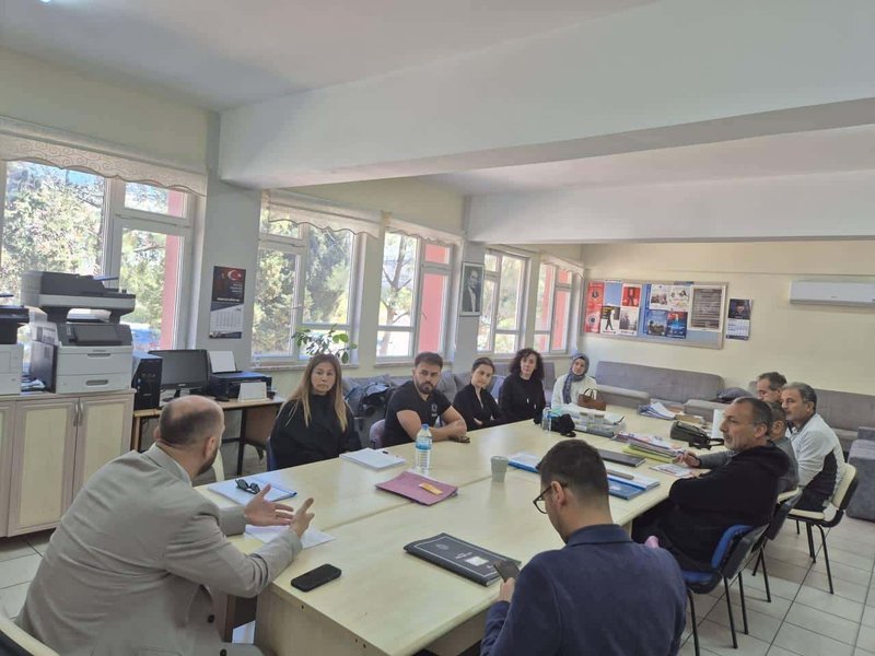 Kaş'ta LGS Değerlendirme ve Hazırlık Toplantısı Yapıldı - Görsel 2