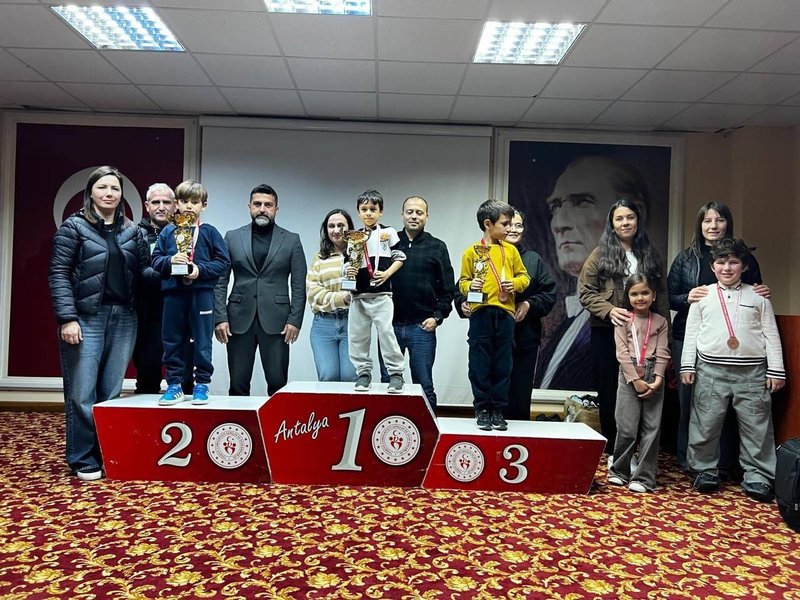 Kaş'ta Öğrenciler İçin Satranç Turnuvası Düzenlendi - Görsel 4