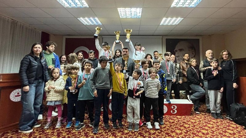 Kaş'ta Öğrenciler İçin Satranç Turnuvası Düzenlendi - Görsel 5