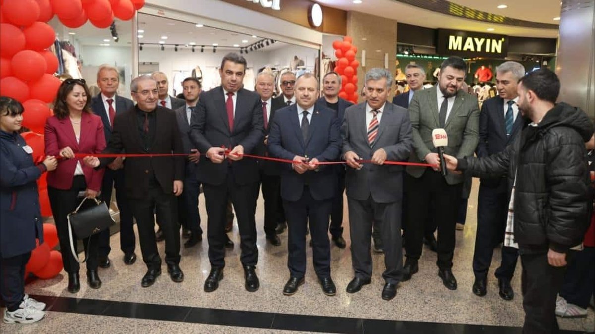 Kastamonu'da Öğrenci Resim Sergisi Açıldı