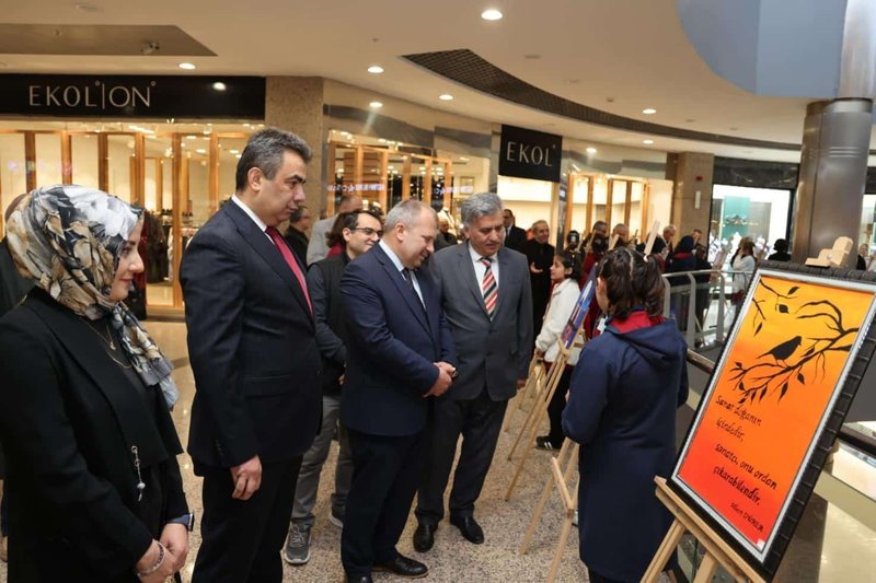 Kastamonu'da Öğrenci Resim Sergisi Açıldı - Görsel 4