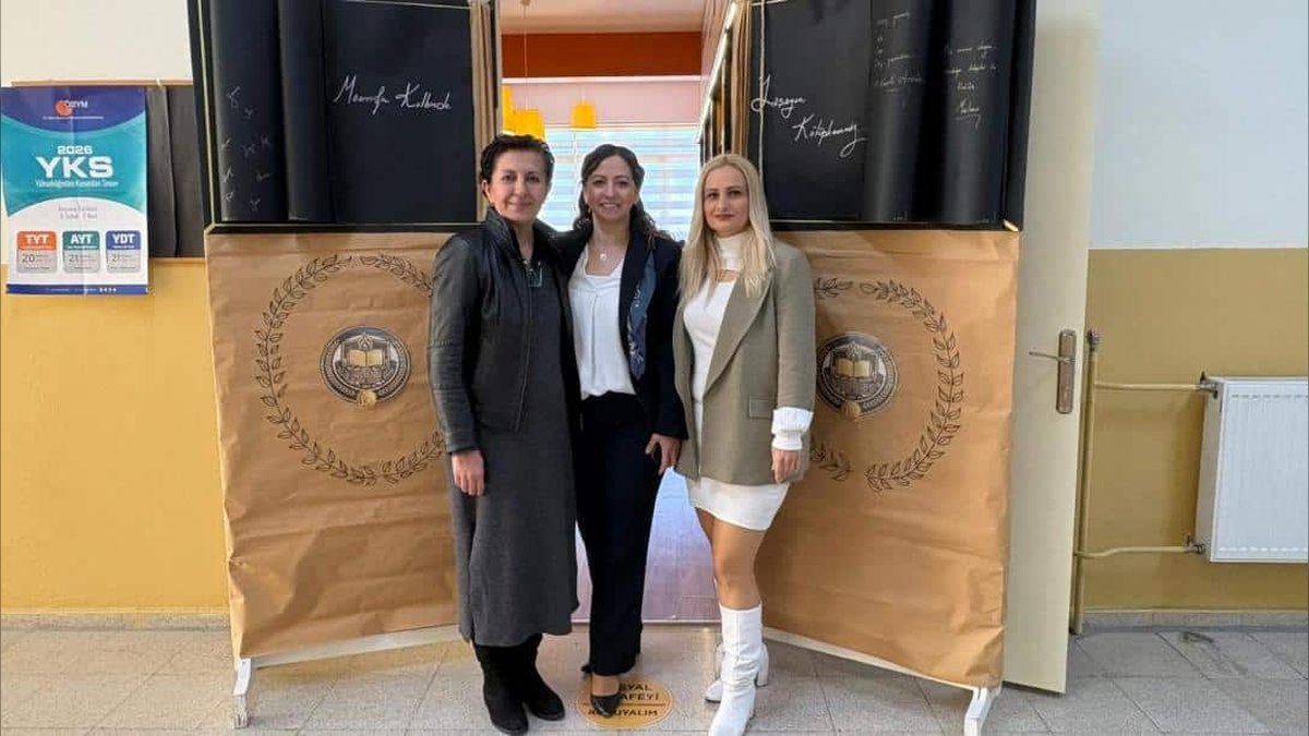 Marmaris'te Kütüphaneler Haftası'nda Öğrencilerle Kitap Buluşması