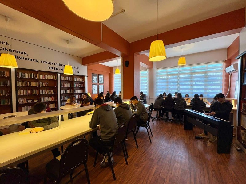 Marmaris'te Kütüphaneler Haftası'nda Öğrencilerle Kitap Buluşması - Görsel 2