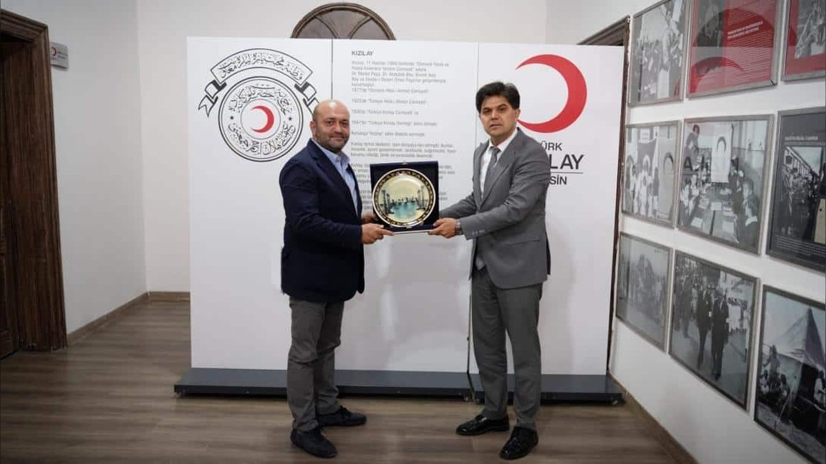 Mersin İl Milli Eğitim Müdürü Özdemirci'den Kızılay'a Ziyaret