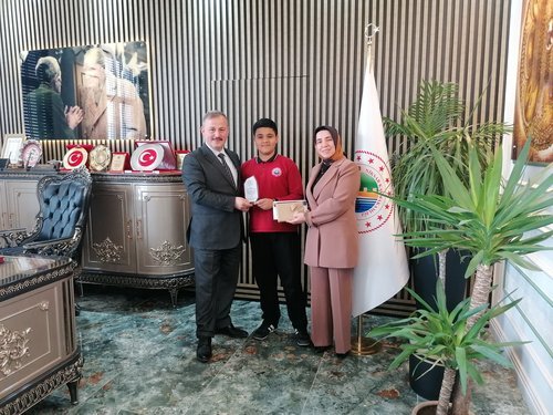 Niksar Kaymakamı Kadir Perçi, Kütüphaneler Haftası Etkinlikleri Kapsamında Kütüphanecileri Ağırladı - Görsel 2