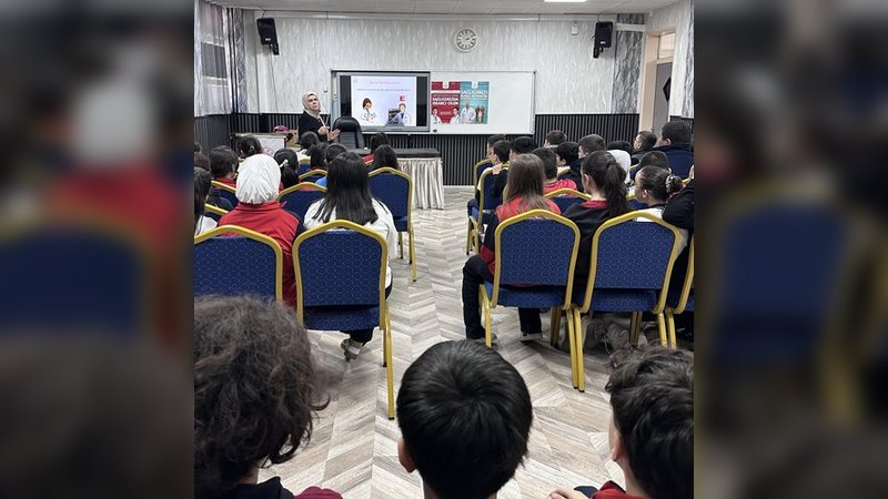 Şahinbey İlçe Sağlık Müdürlüğü'nden Akılcı İlaç Kullanımı Eğitimi