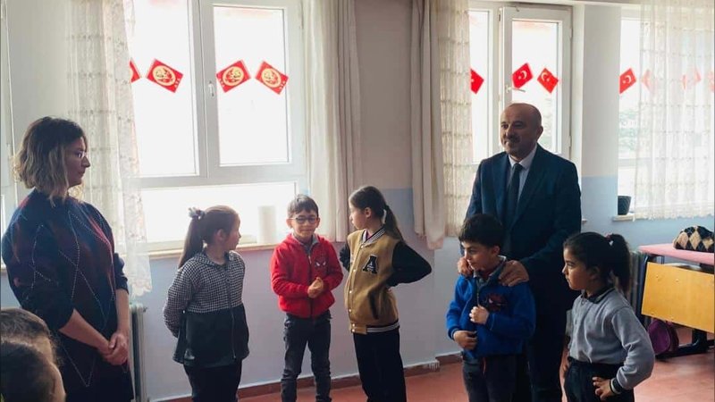 Saraykent İlkokulu'nda Milli Eğitim Müdürü Ahmet Doğan'dan Eğitim İncelemesi