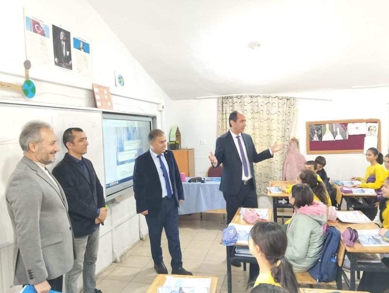 Seyhan İlçe Milli Eğitim Müdürlüğü Okul Fiziksel Ortamlarını İnceledi - Görsel 4