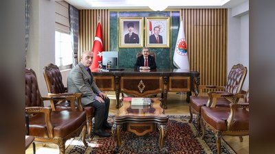 Şırnak İl Millî Eğitim Müdürü Hakan Cırıt, Vali Birol Ekici'yi Ziyaret Etti