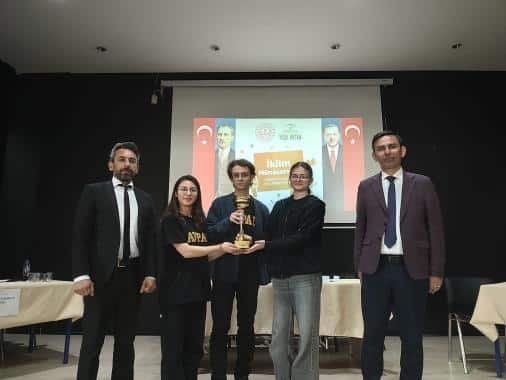 Yıldırım'da 'İklim Değişikliği' Münazarası Tamamlandı: Ortaokul ve Lise Birincileri Belli Oldu - Görsel 2