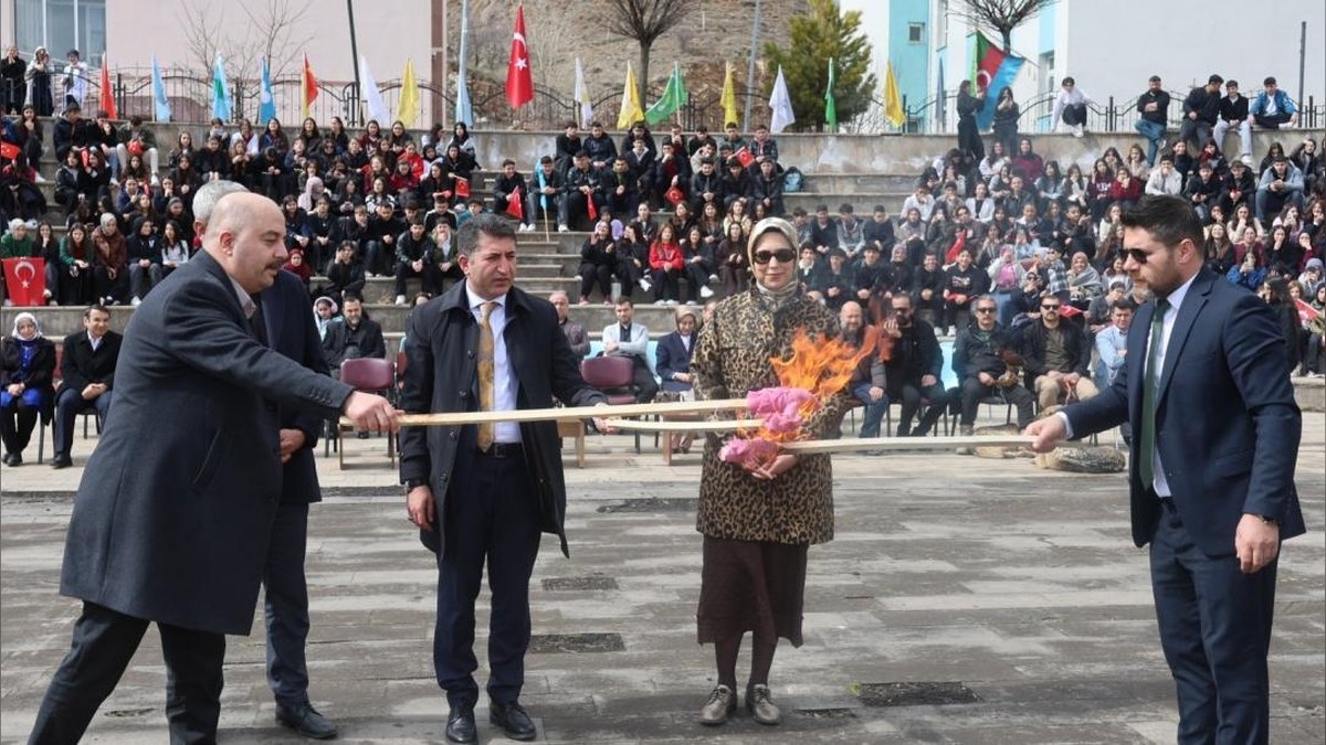 Zara'da Nevruz Bayramı Coşkusu: Milli Eğitim Müdürlüğü Öncülüğünde Kutlama