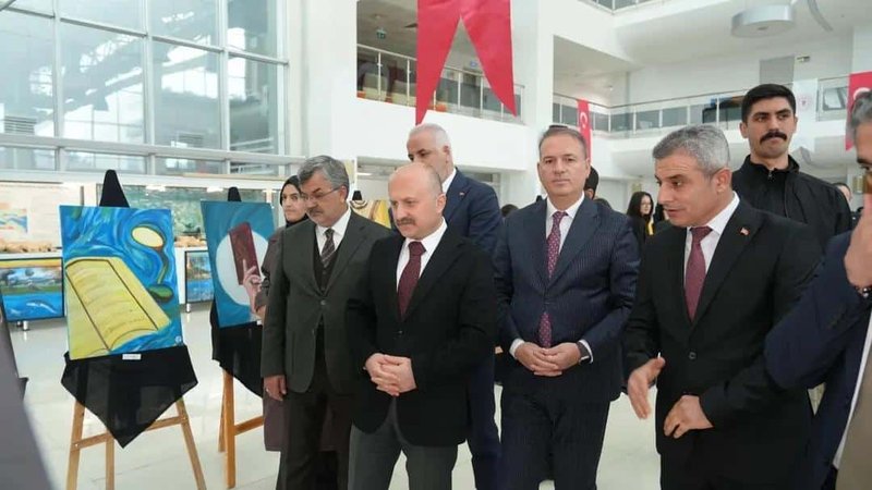 Adıyaman'da 'Türkiye Yüzyılı Vizyonuyla Kim Var?' Sanat Etkinliği Sahnelendi - Görsel 4