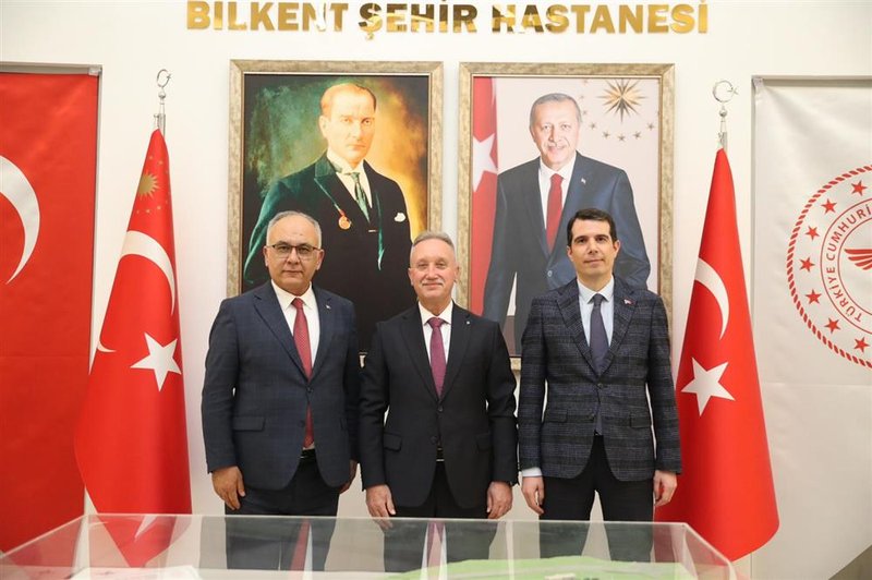 Ankara İl Sağlık Müdürü Kurtcebe, "Şifadır Türküler Korosu" Konserine Katıldı - Görsel 5