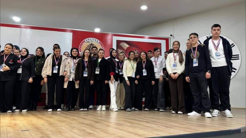 Avanos Kız Mesleki ve Teknik Anadolu Lisesi, Uluslararası Gastronomi Yarışmasında Gümüş Madalya Kazandı