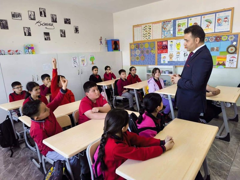 Avanos'ta Eğitim ve Sağlık Buluşması: Kalaba Atatürk İlkokulu'nda Öğrencilere Yönelik Önemli Bilgilendirmeler - Görsel 3