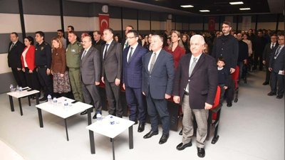 Balıkesir'de Kütüphaneler Haftası Coşkuyla Kutlandı: 'İyileştiren Kütüphane' Vurgusu