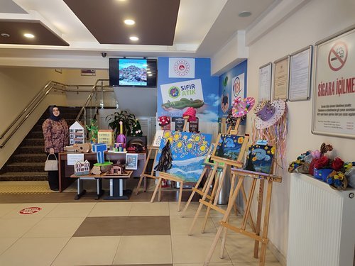 Bartın'da Sıfır Atık Günü Kapsamında Öğrencilere Eğitim ve Sergi - Görsel 4