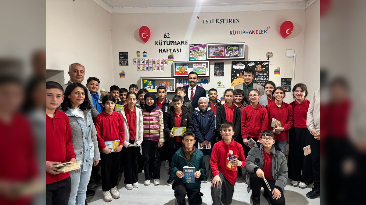 Bayat Kaymakamı Ahmet Akdağ'dan Kütüphaneler Haftası Etkinliğine Katılım