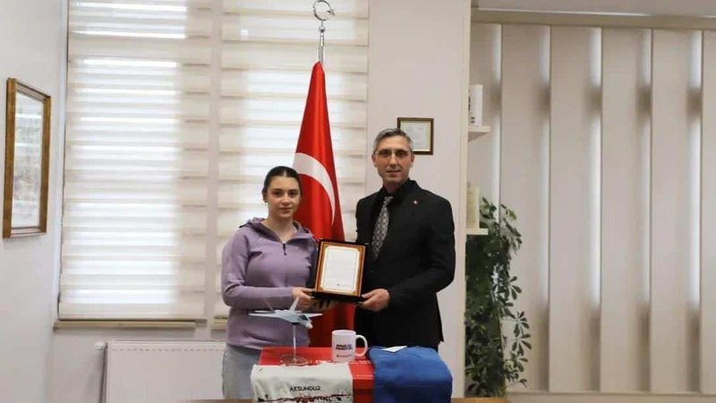 Bayburt'ta Savunmadan Sanata Yarışması'nda Dereceye Giren Öğrenciler Ödüllendirildi - Görsel 4