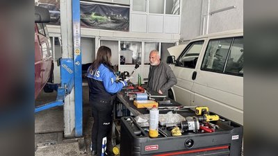 Bilecik Emniyeti'nden Bozüyük'te Dolandırıcılık Bilgilendirme Çalışması