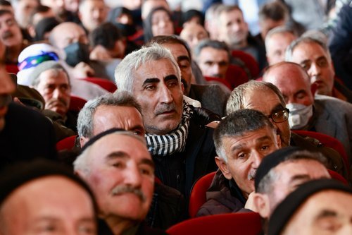 Bingöl Valisi Cahit Çelik, Karlıova'da TOKİ konutları kura çekimine katıldı - Görsel 3