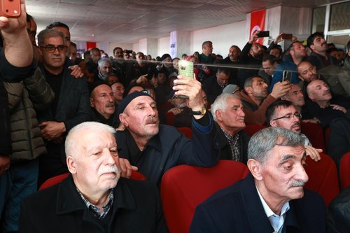 Bingöl Valisi Cahit Çelik, Karlıova'da TOKİ konutları kura çekimine katıldı - Görsel 4