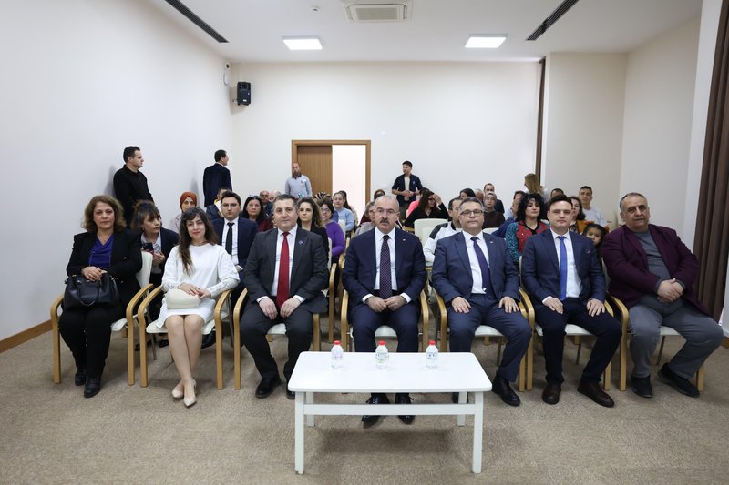 Çanakkale Valiliği'nden Kütüphaneler Haftası Açılışı: "İyileştiren Kütüphaneler" - Görsel 3