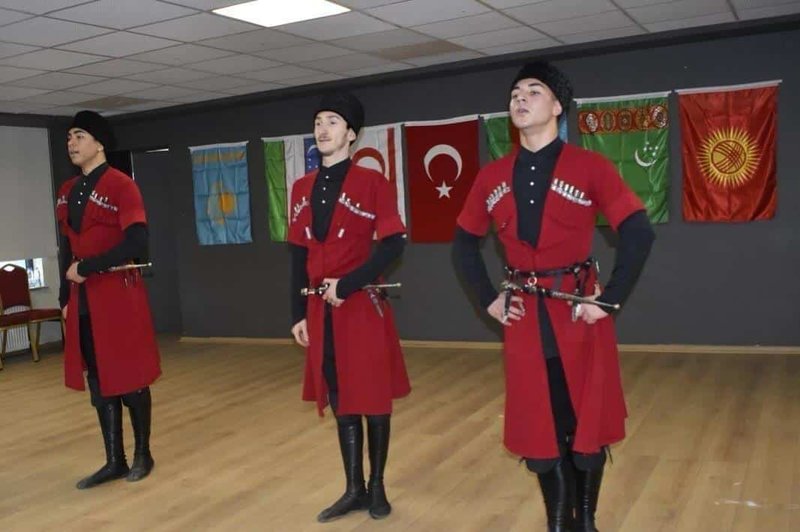 Çankaya'da Nevruz Coşkusu: Mehmet Emin Resulzade Anadolu Lisesi'nde Anlamlı Program - Görsel 2