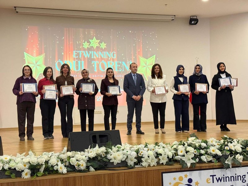 Çekerek'ten eTwinning Başarısı: Öğretmenler Ödüllendirildi - Görsel 2