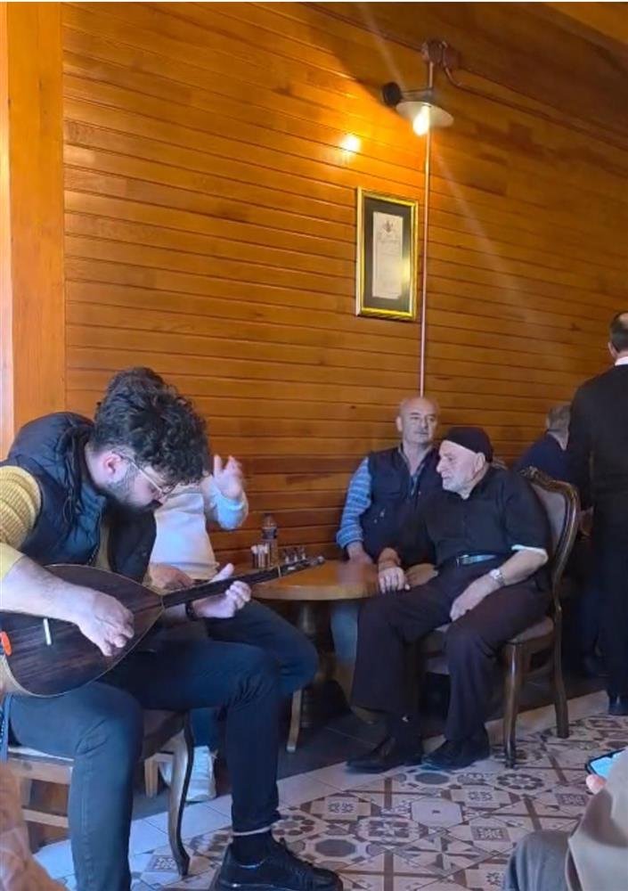 Çorum İl Sağlık Müdürlüğü'nden Huzurevi Sakinlerine Anlamlı Ziyaret - Görsel 2